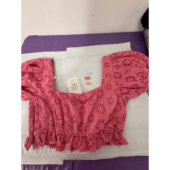 Lovers & Friends Leah Top Eyelet Crop Pink Floral Ruffled Hem Puff Sleeve VACA - Picture 15 of 15